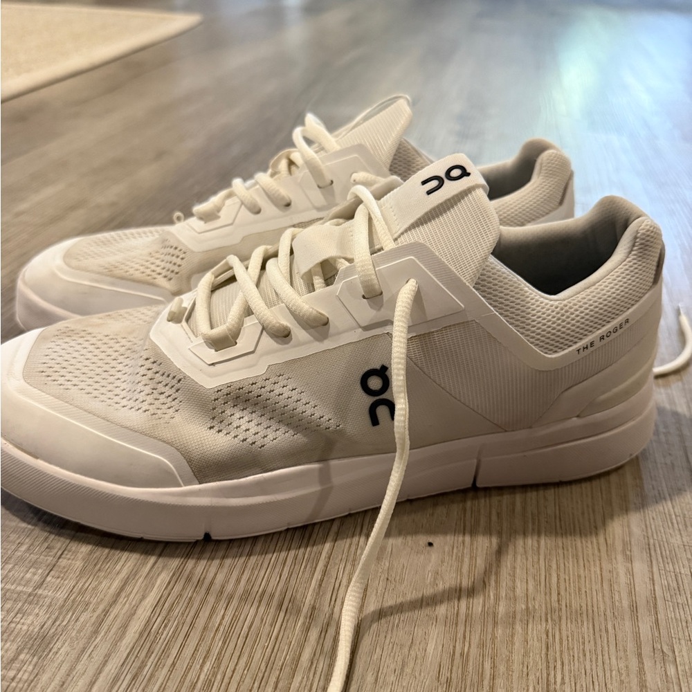 On Running - THE ROGER ADVANTAGE 10.5
